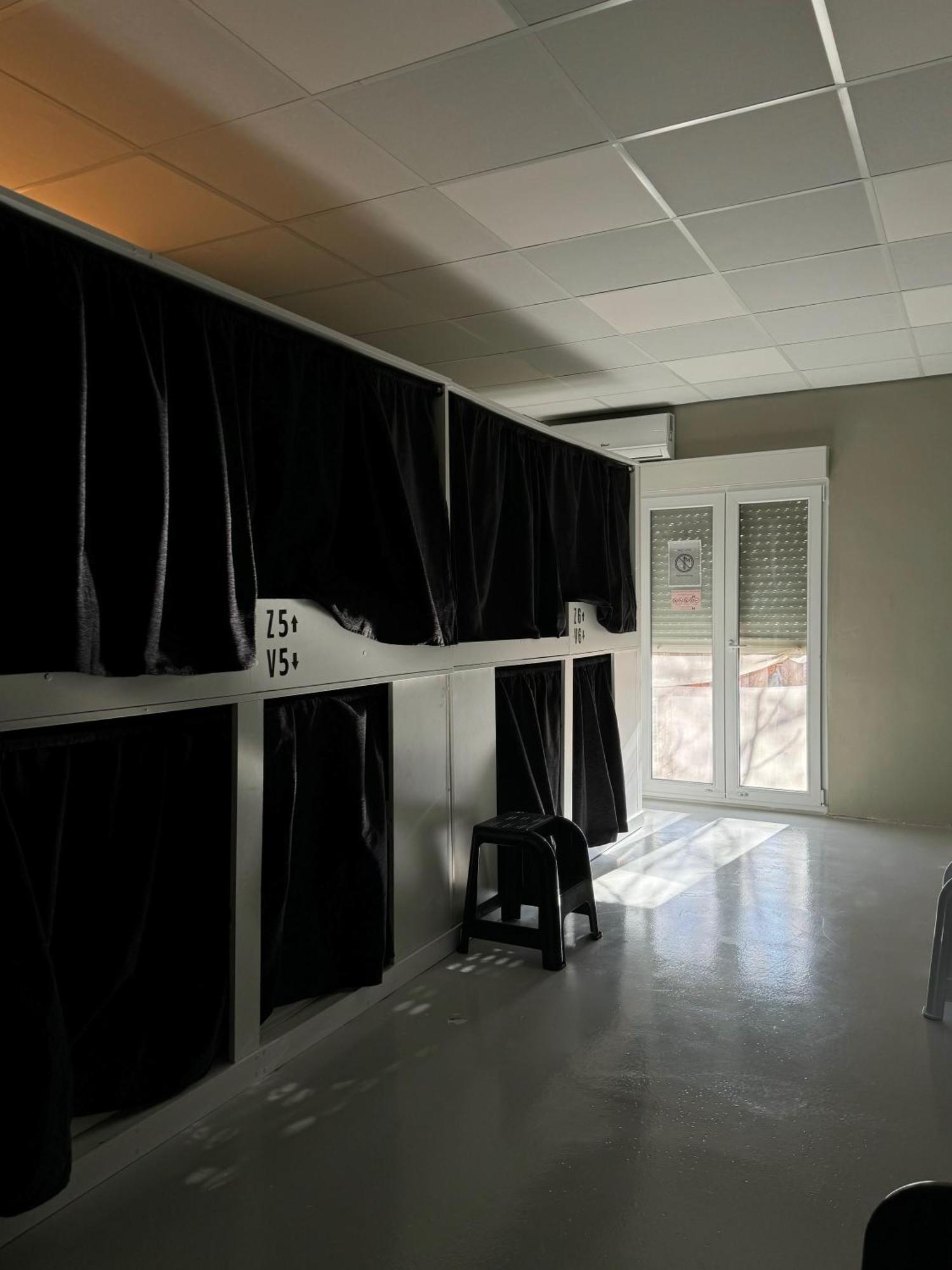 Hotel Naap à Valence Extérieur photo