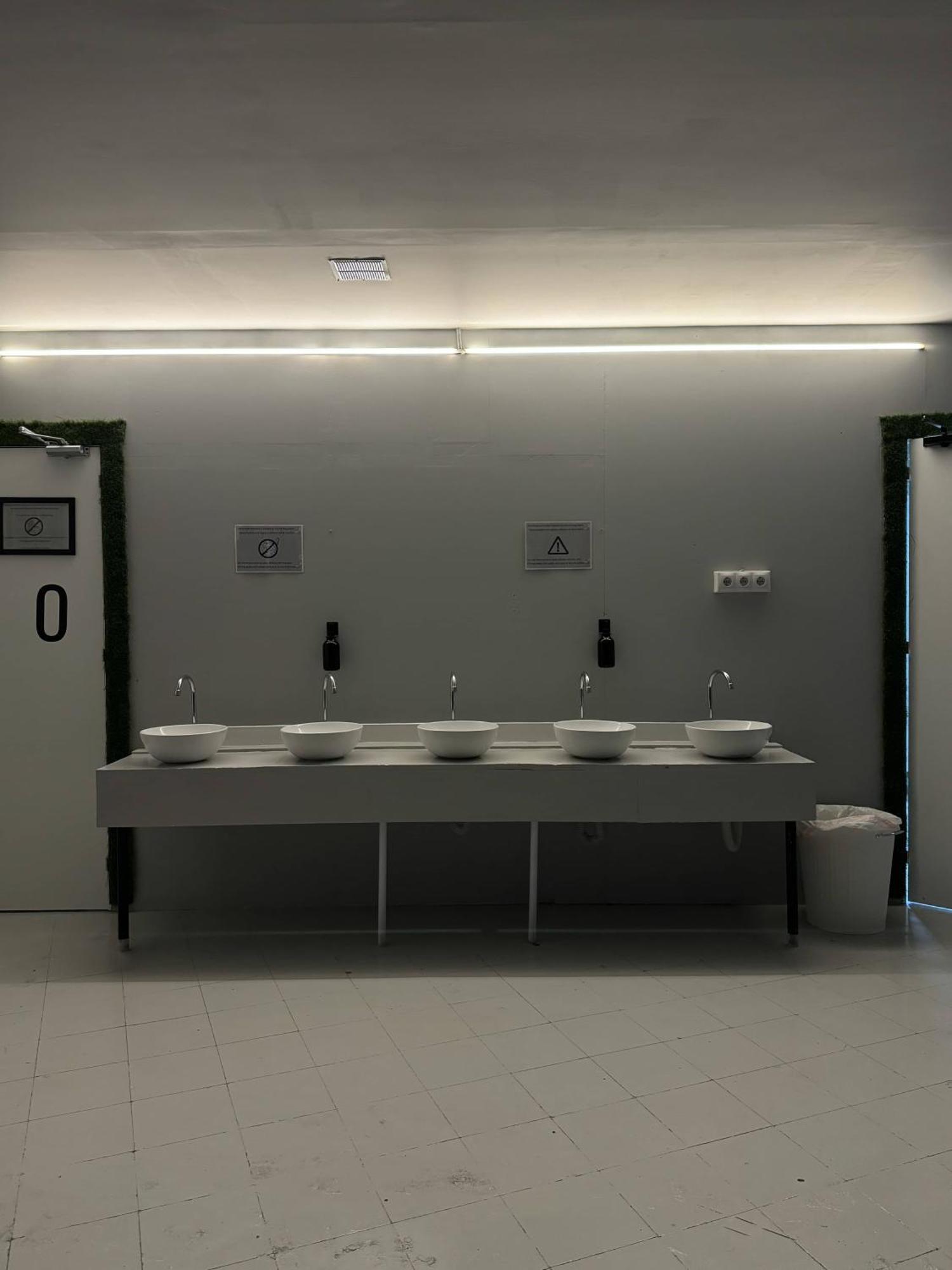 Hotel Naap à Valence Extérieur photo