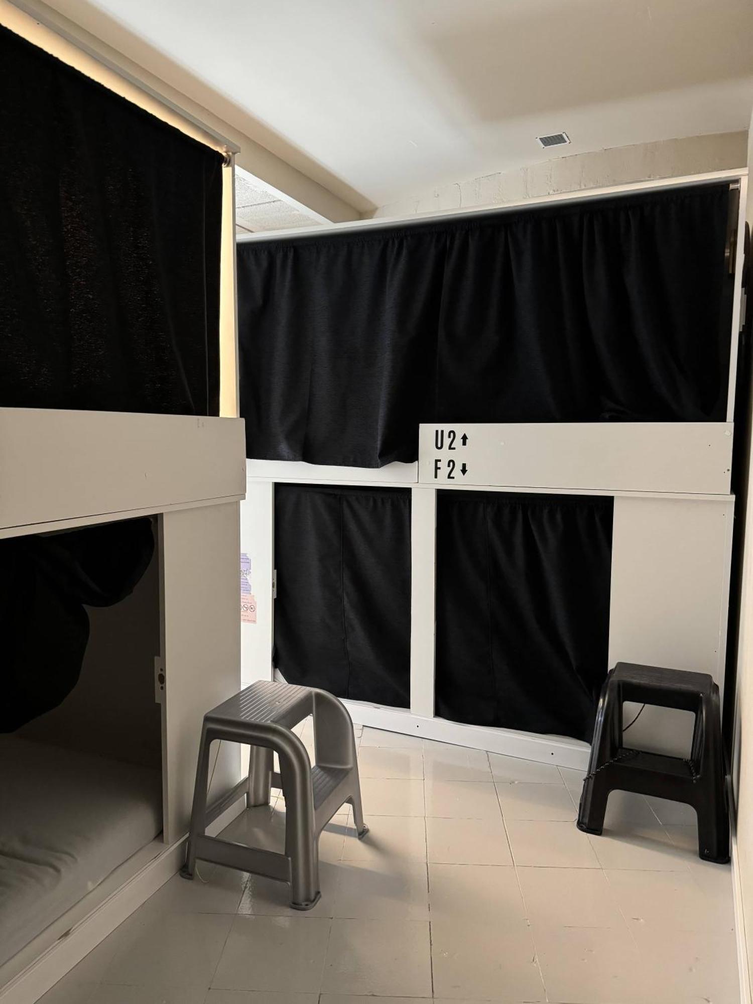 Hotel Naap à Valence Extérieur photo